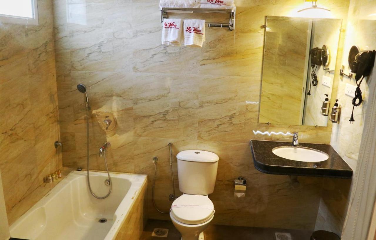 La Vera Boutique Hotel, マンドレム エクステリア 写真